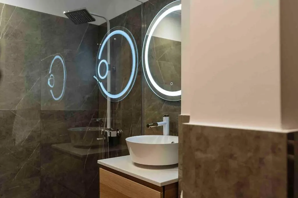 Stunning Views 2Br Intercontinental Flat Apartment Bucharest